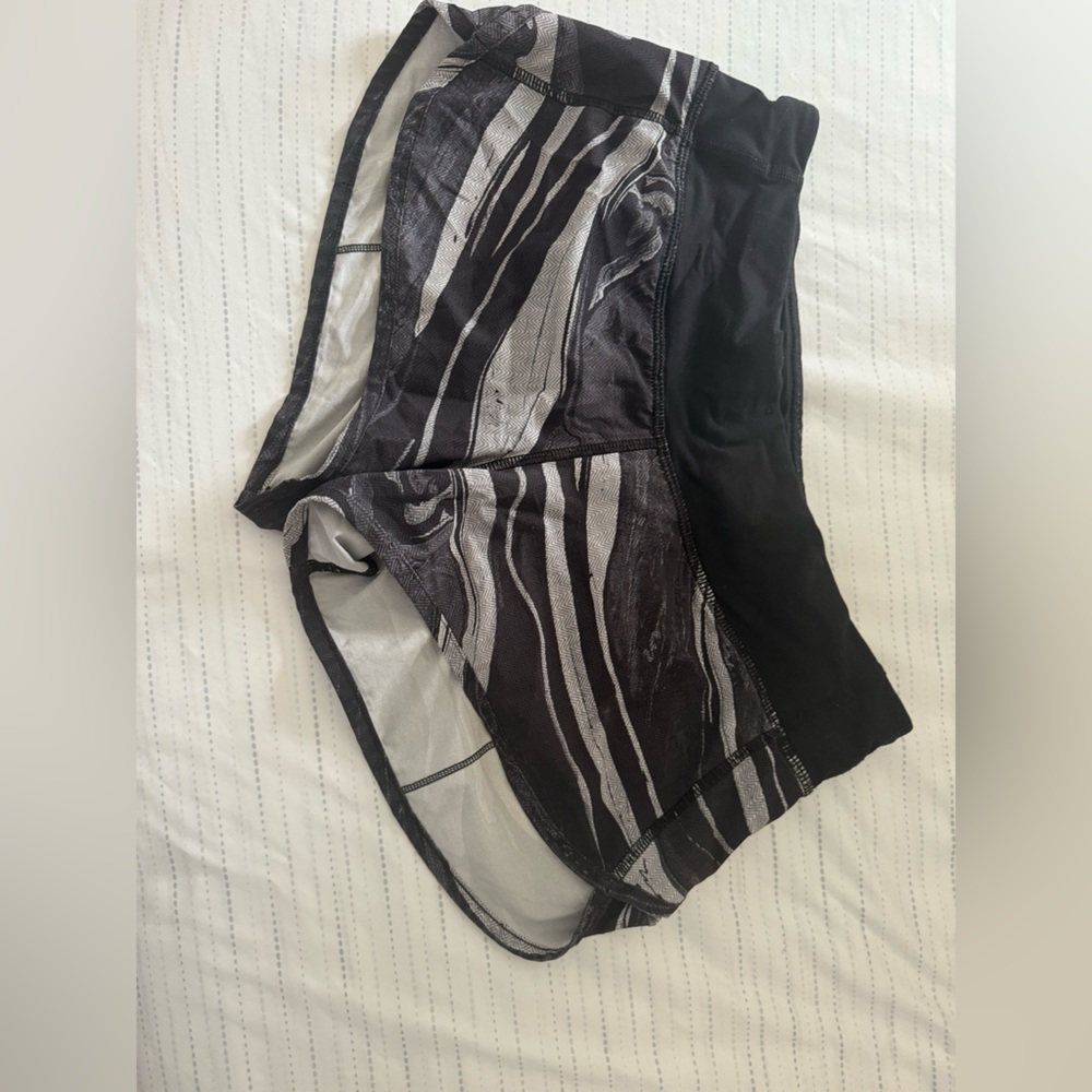 Lululemon shorts with print